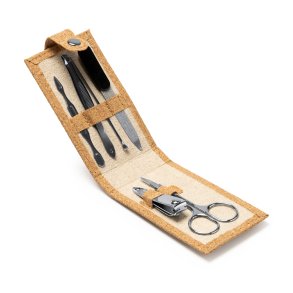 PODOX Miljvennlig manikyrsett med korketui og logo