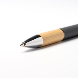 BORUX Penn med trykkknapp i aluminium og bambus 