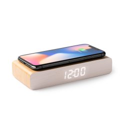 ICARUS Eco trdls klokkedokkingstasjon laget av tre