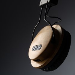 TANGO Trdlse hodetelefoner av bambus og RPET-stoff