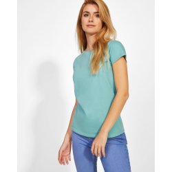 BREDA WOMAN  Innsvingetkortermet t-skjorte til damei OCS-sertifisert kologisk bomull