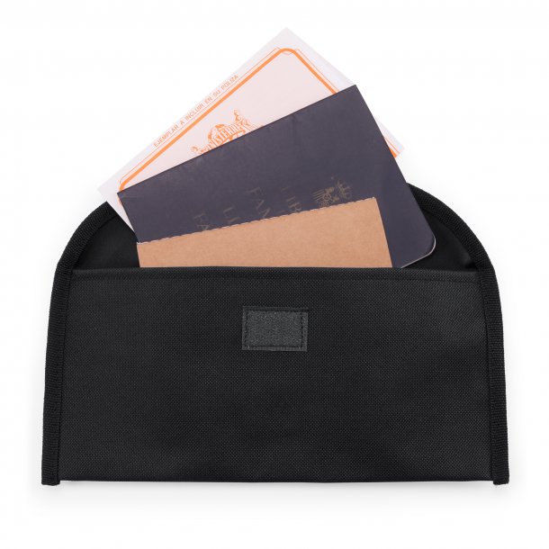 GARZA Travel document bag