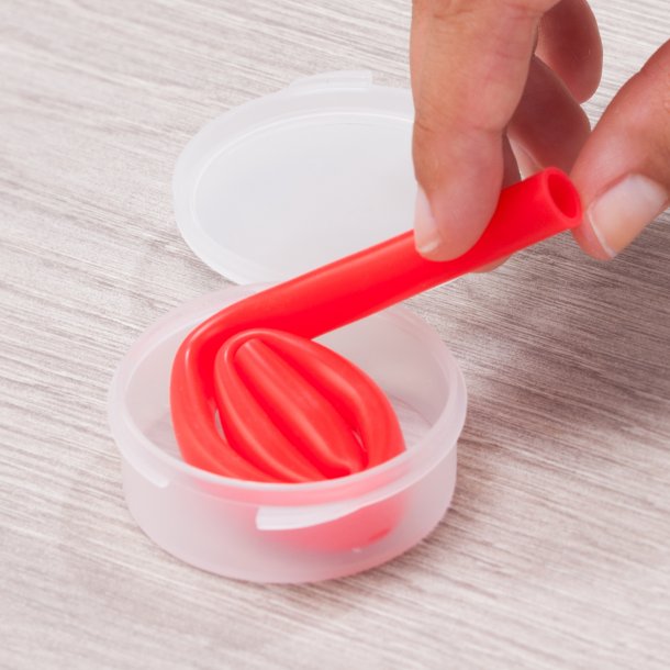 FINGER Reusable silicone straw  in a practical translucent PP case with keyring